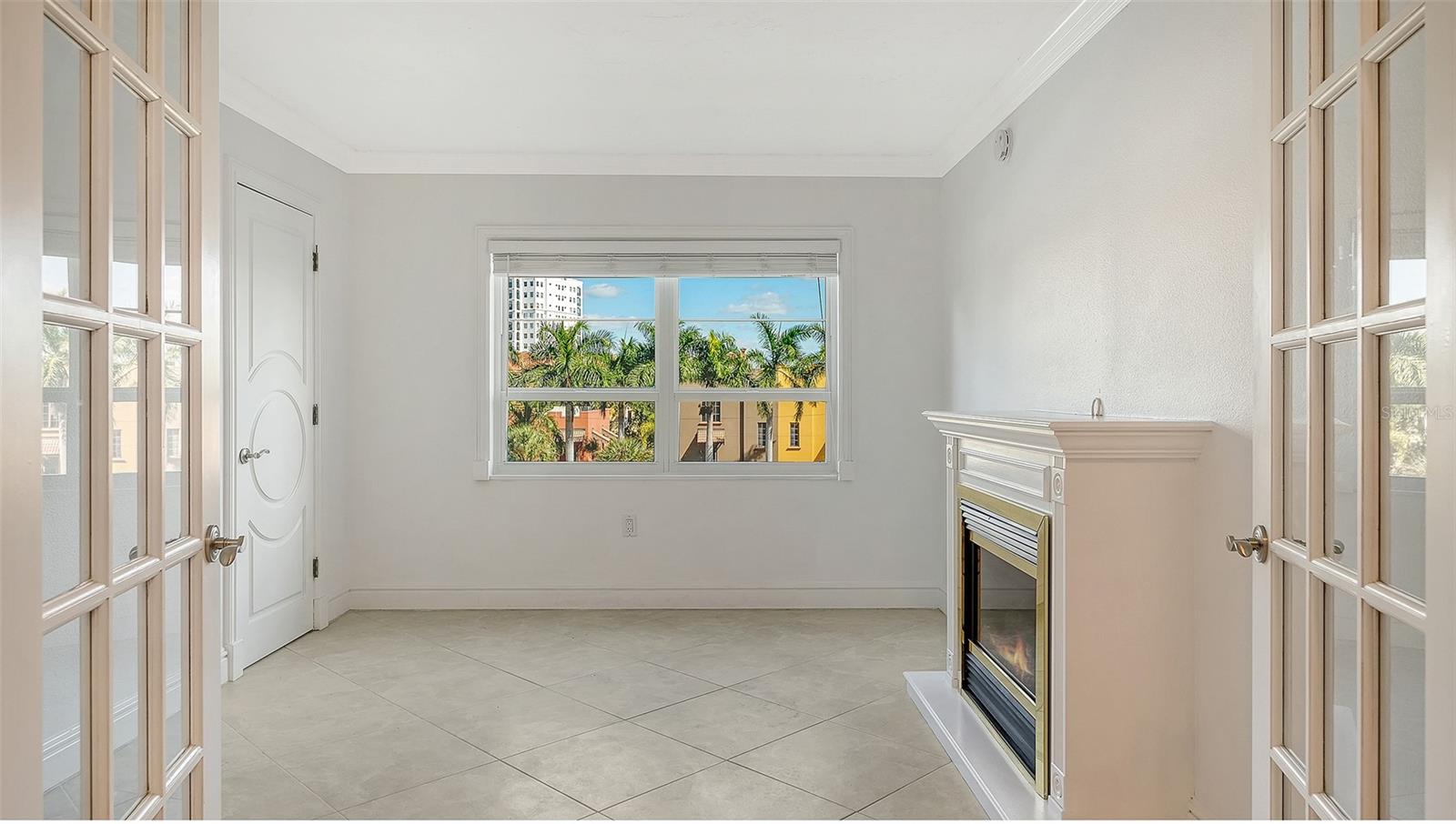 ROYAL ST ANDREW - Residential Lease