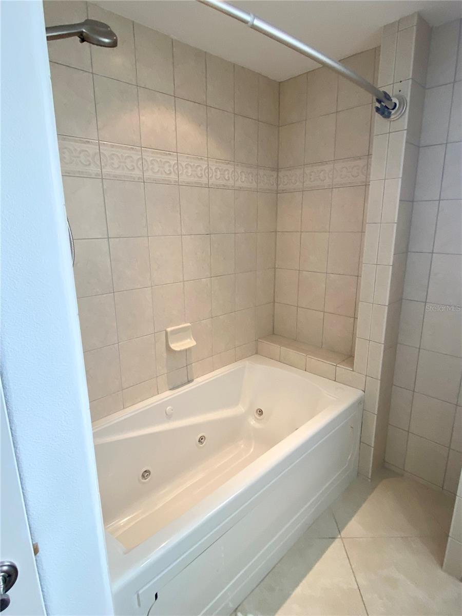 ROYAL ST ANDREW - Residential Lease