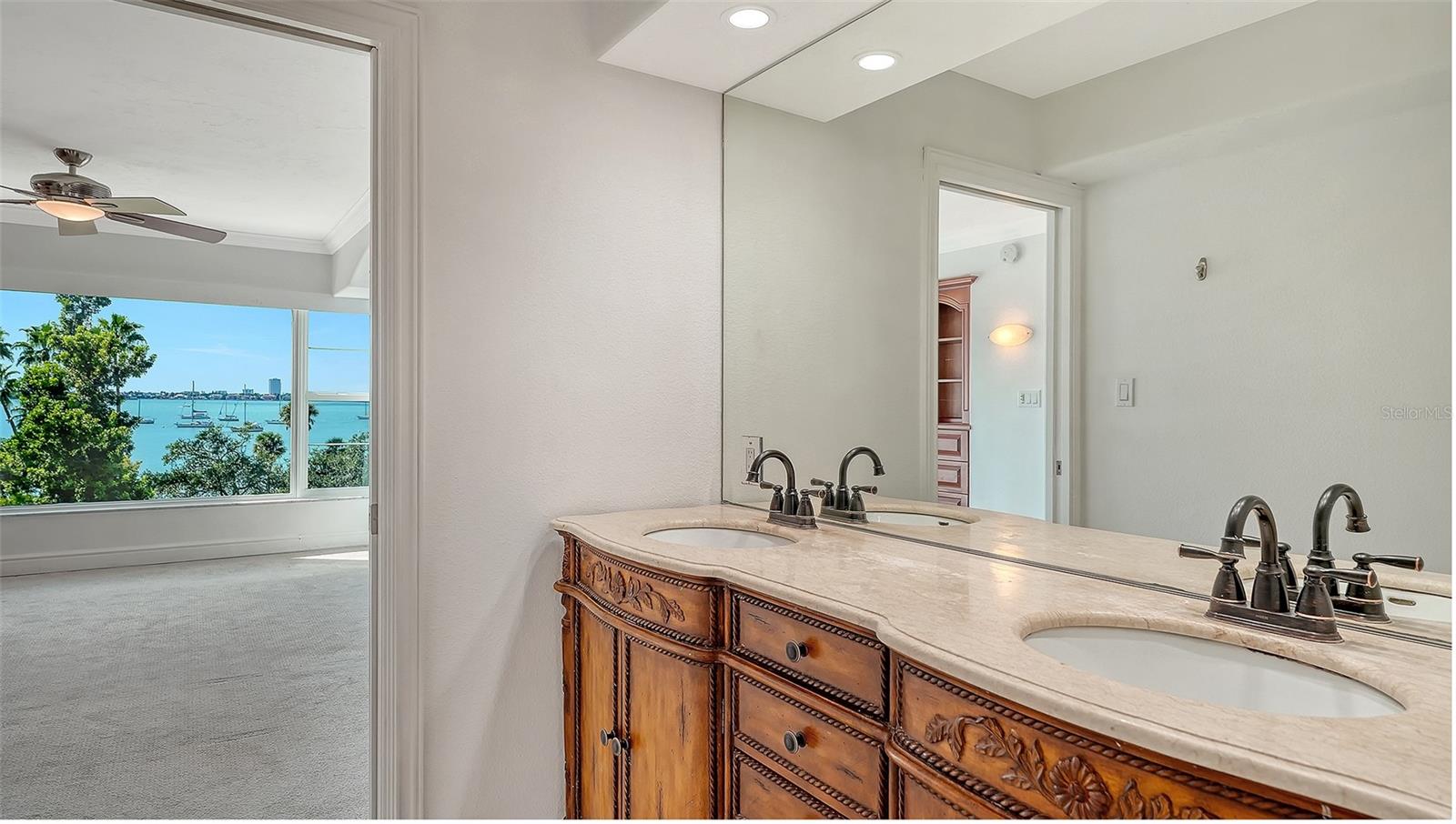 ROYAL ST ANDREW - Residential Lease