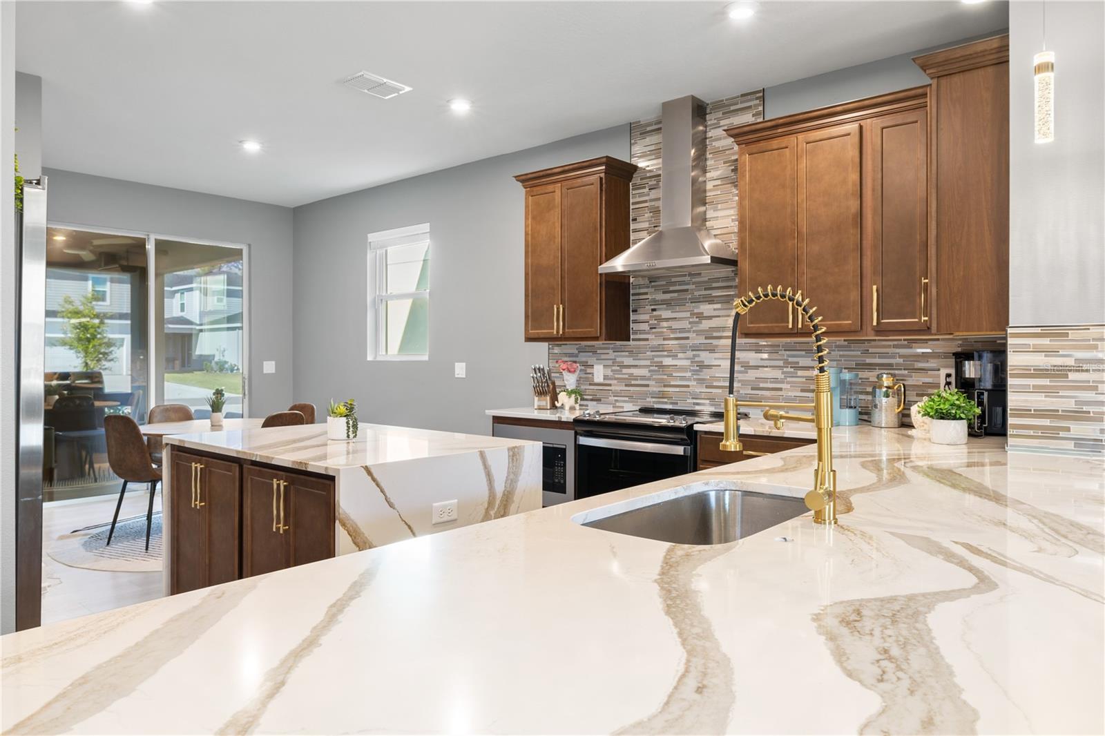 MERIDIAN PARKS - Residential