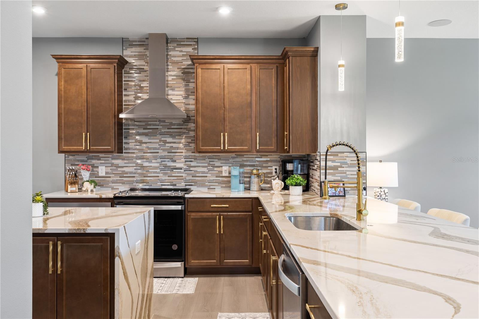 MERIDIAN PARKS - Residential