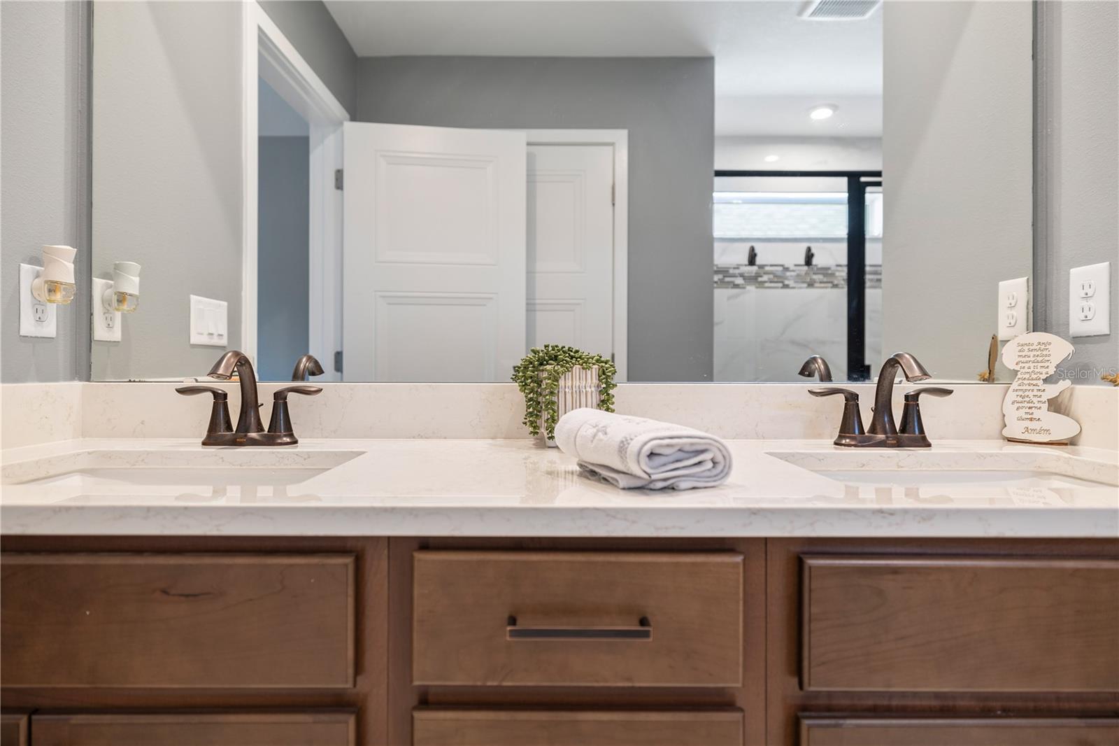 MERIDIAN PARKS - Residential