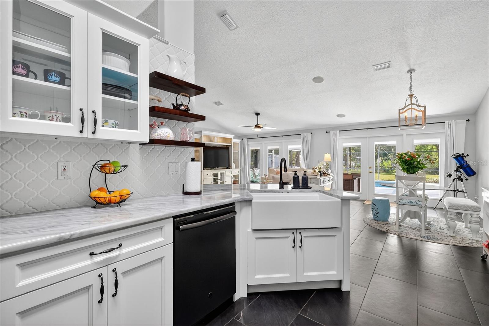 ROLLING OAK ESTS - Residential