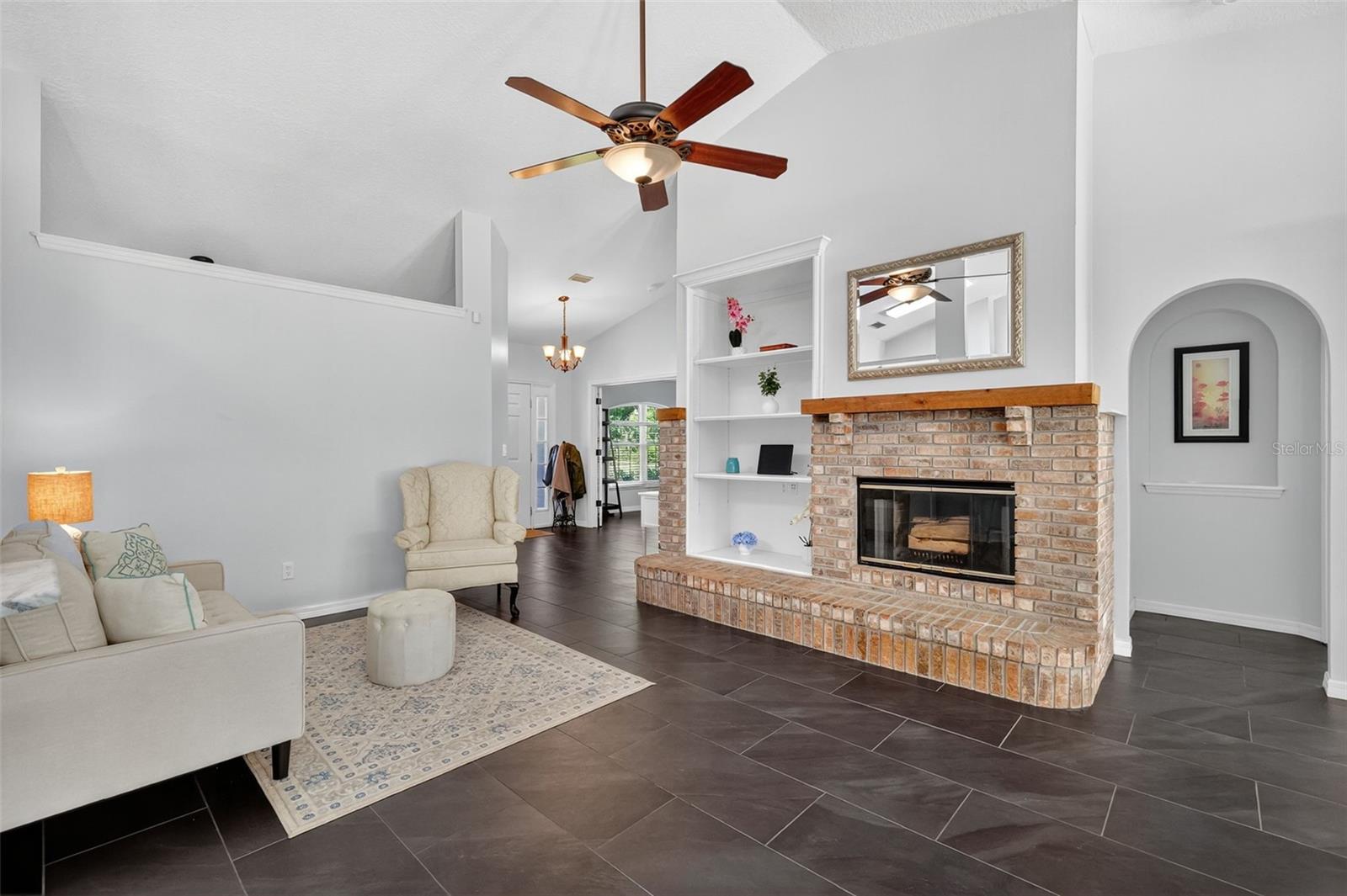 ROLLING OAK ESTS - Residential