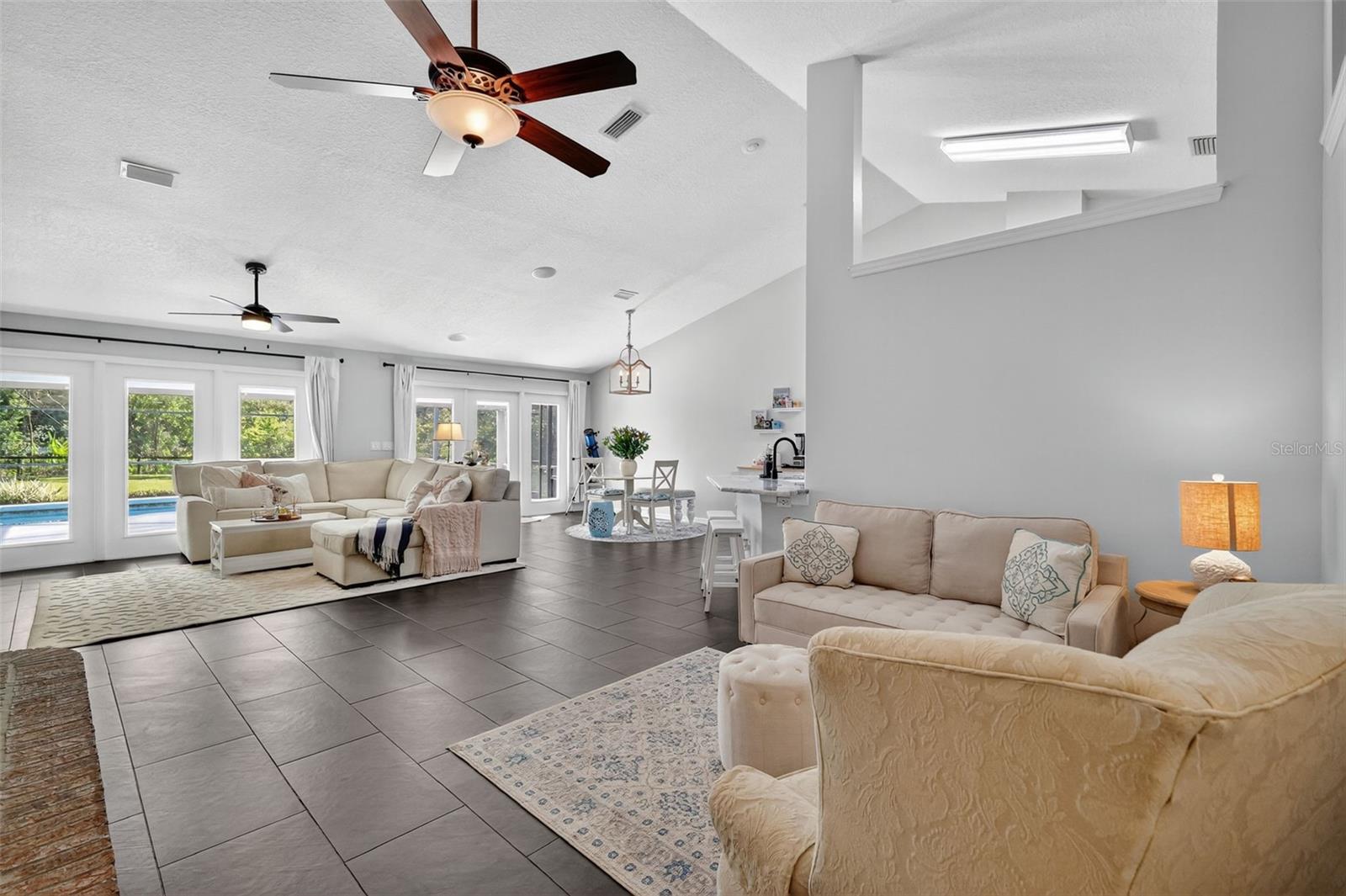 ROLLING OAK ESTS - Residential