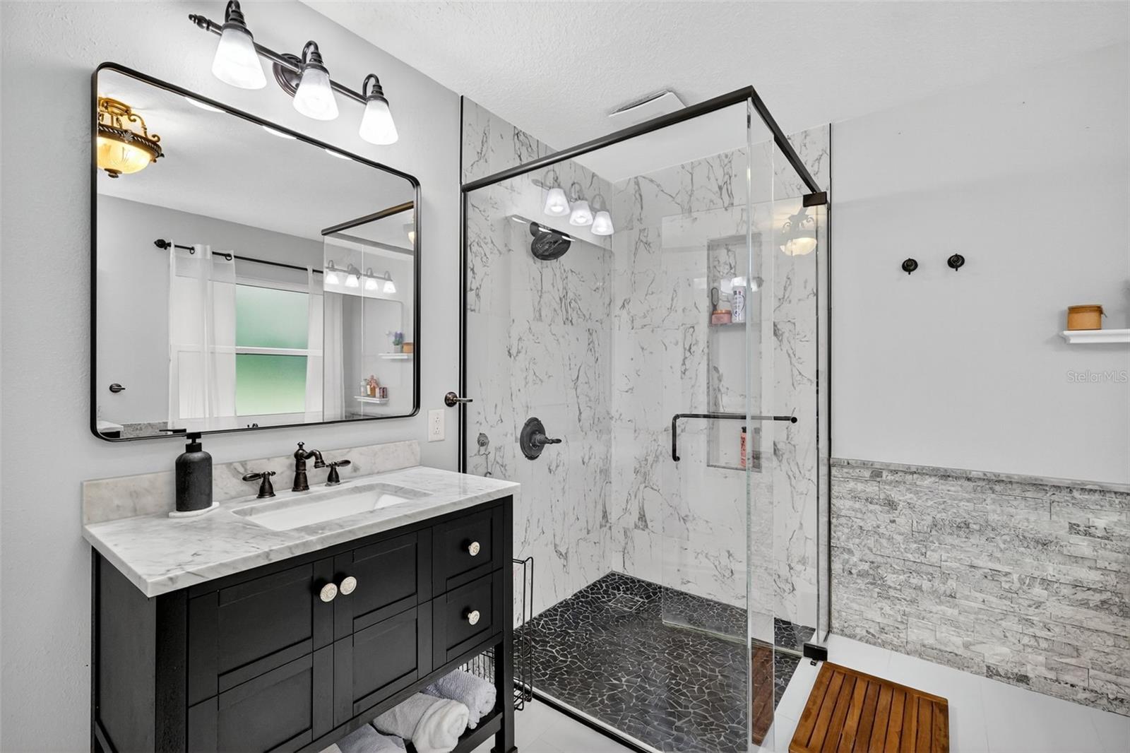 ROLLING OAK ESTS - Residential