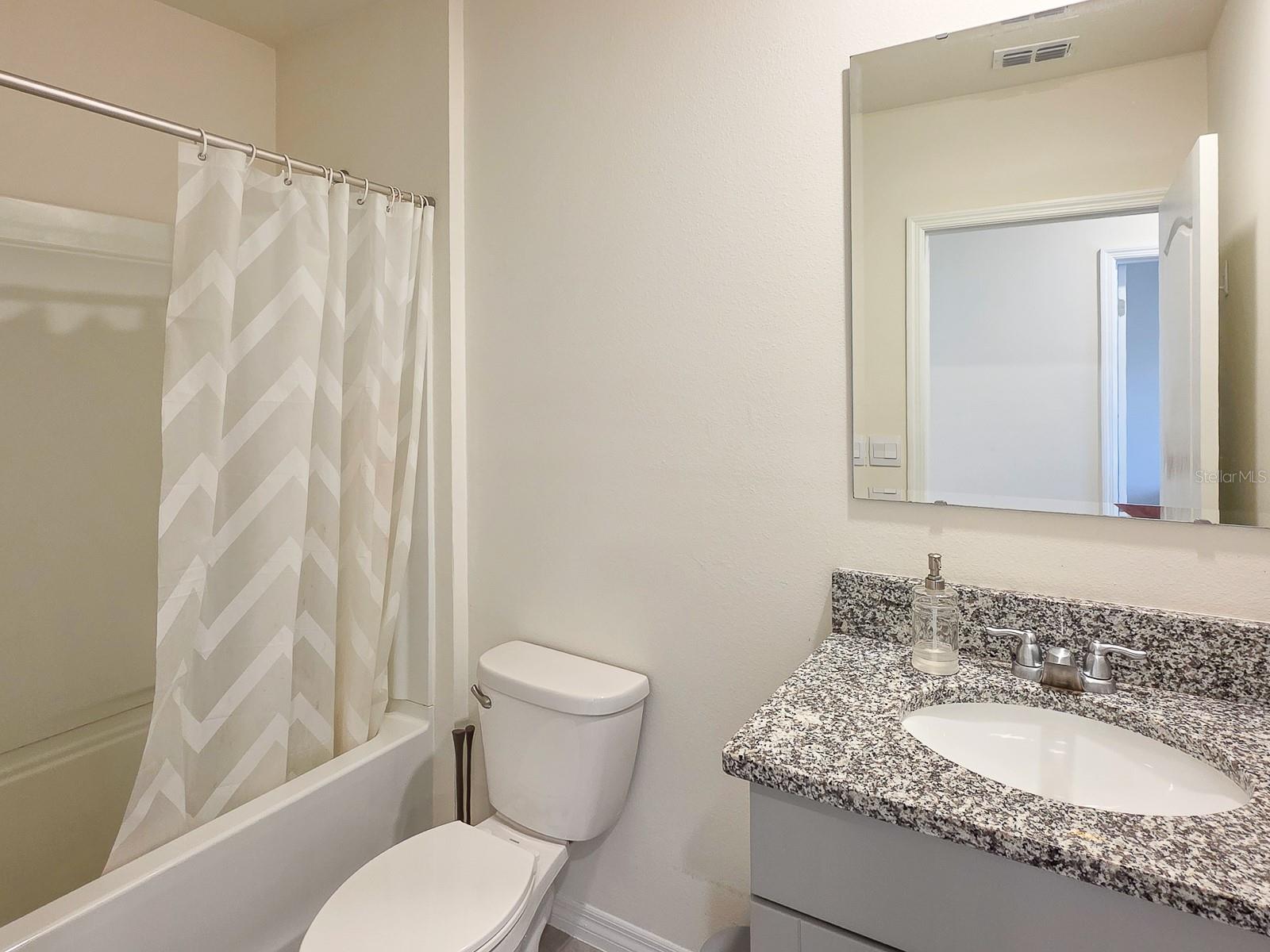 BELLA OAKS - Residential