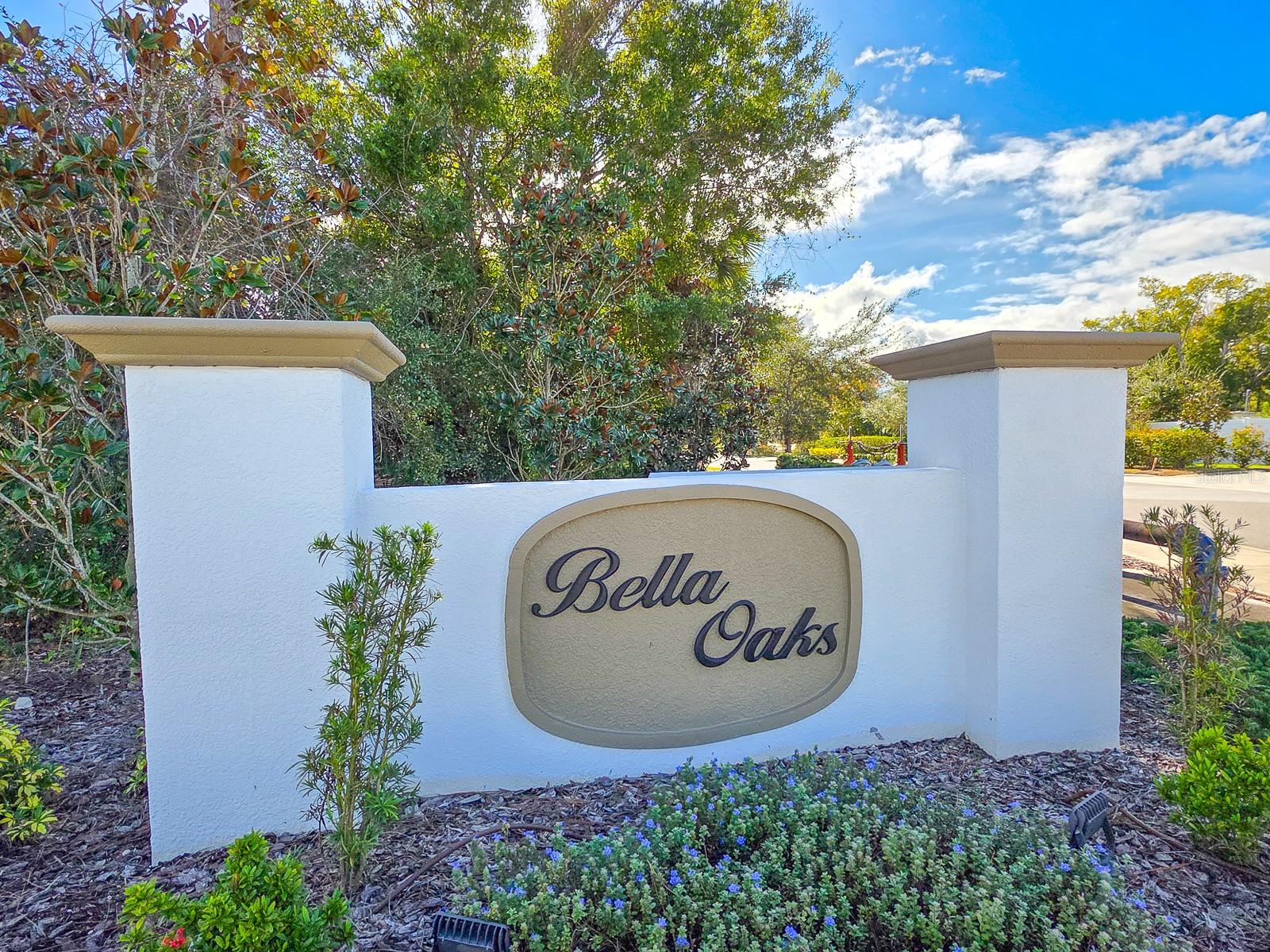 BELLA OAKS - Residential