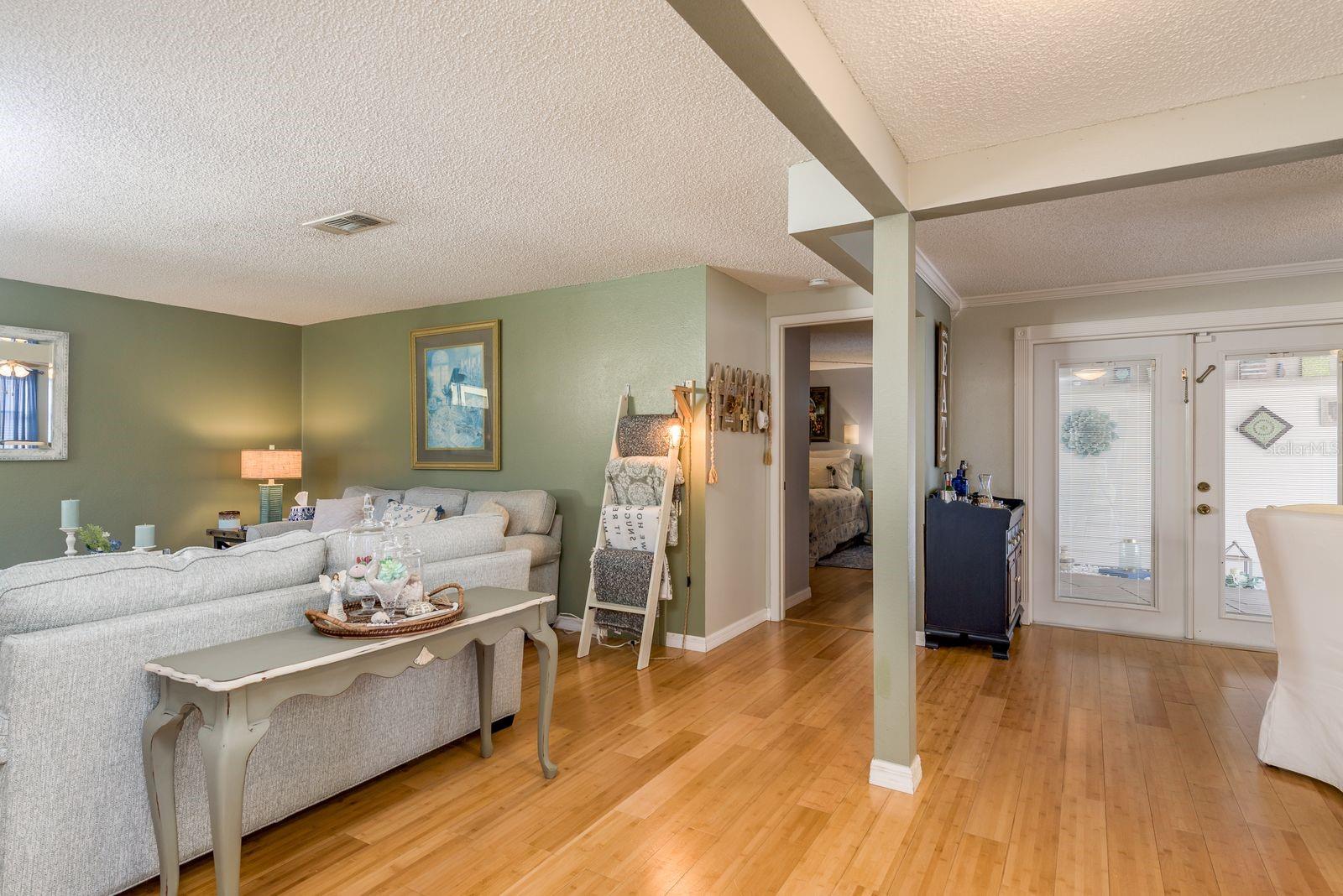 BEACON WOODS CIDER MILL - Residential