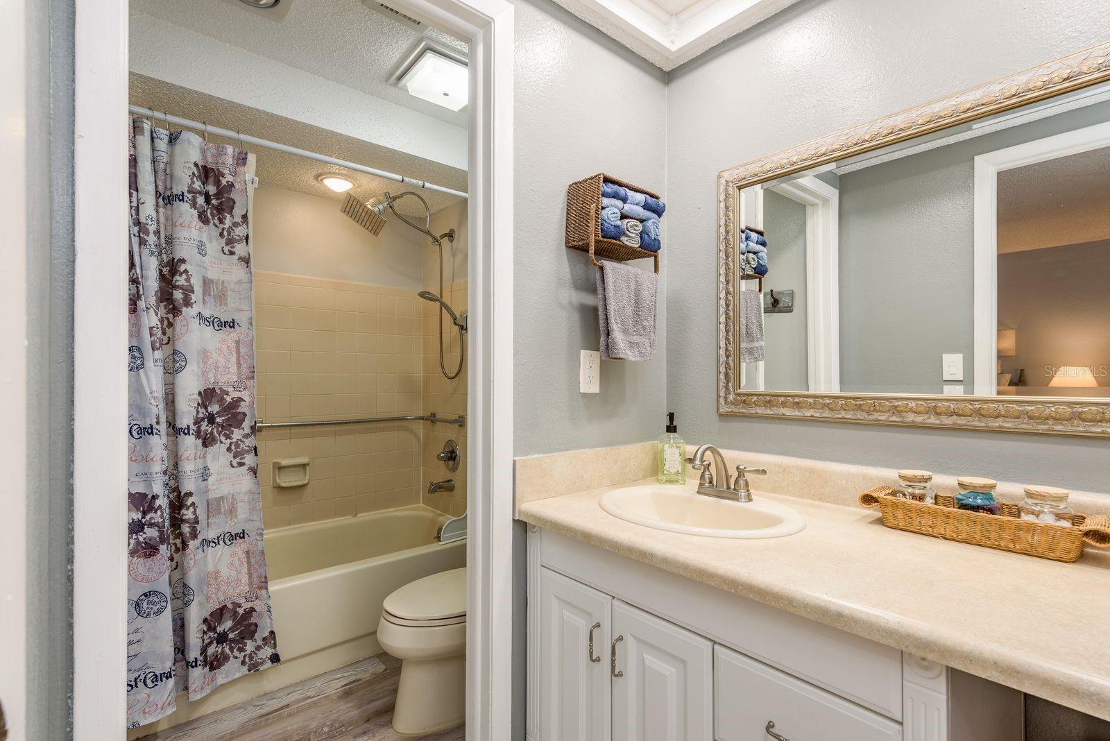 BEACON WOODS CIDER MILL - Residential