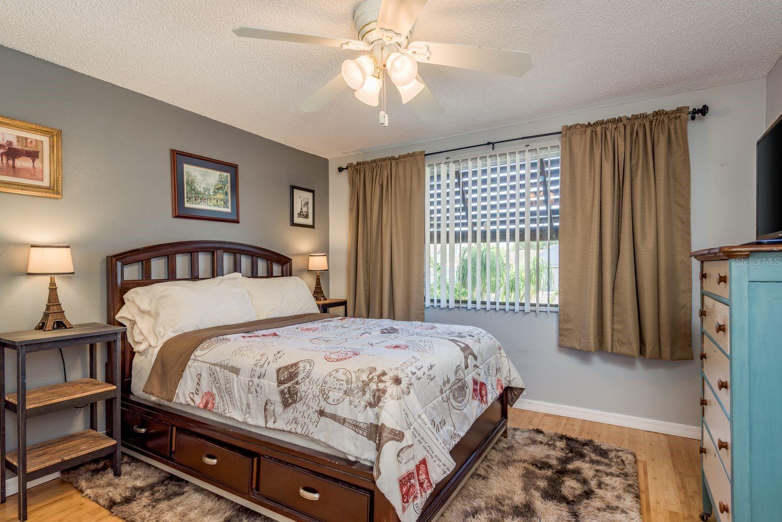 BEACON WOODS CIDER MILL - Residential