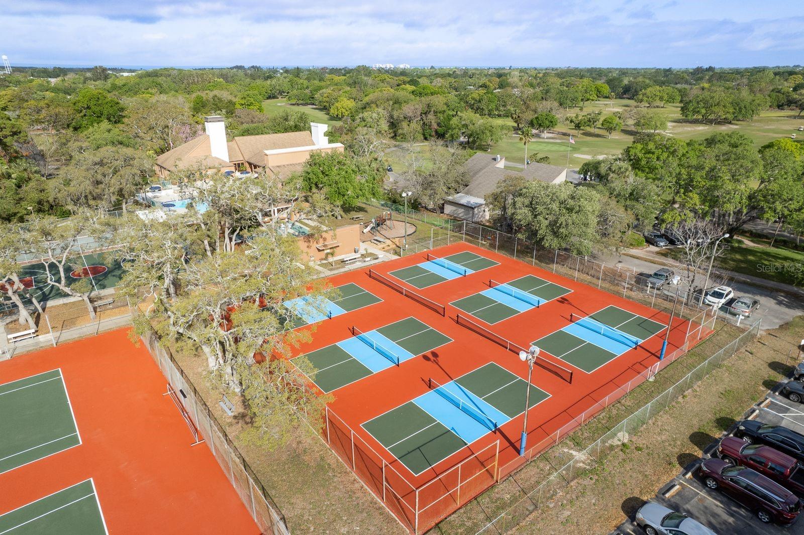 BEACON WOODS CIDER MILL - Residential