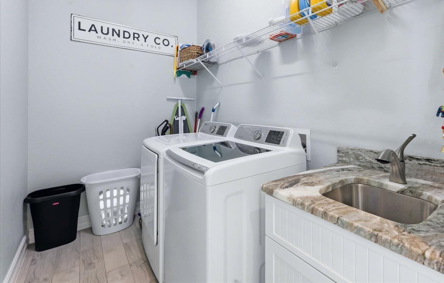 ROTONDA LAKES - Residential