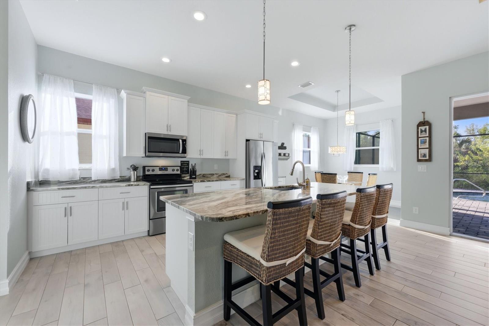 ROTONDA LAKES - Residential