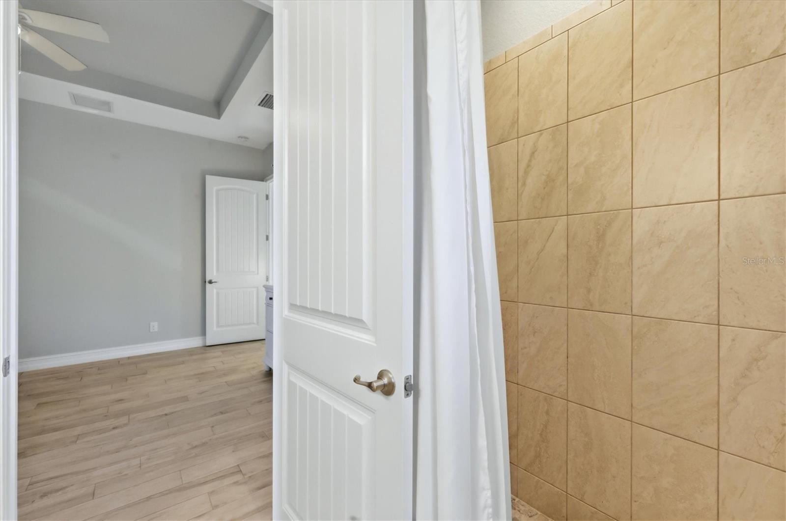 ROTONDA LAKES - Residential