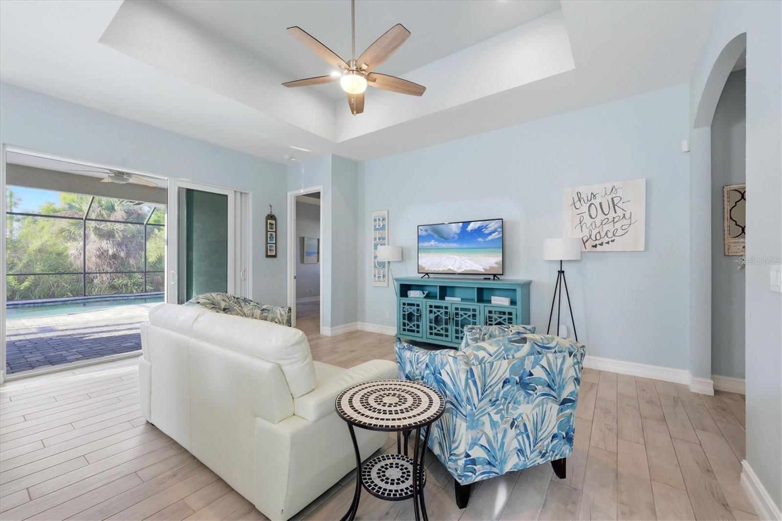 ROTONDA LAKES - Residential