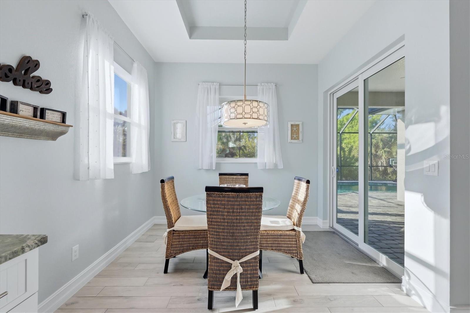 ROTONDA LAKES - Residential