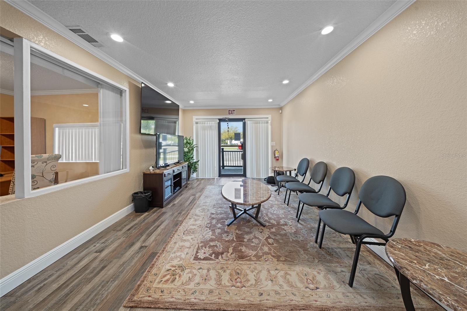 2750 N VOLUSIA AVENUE