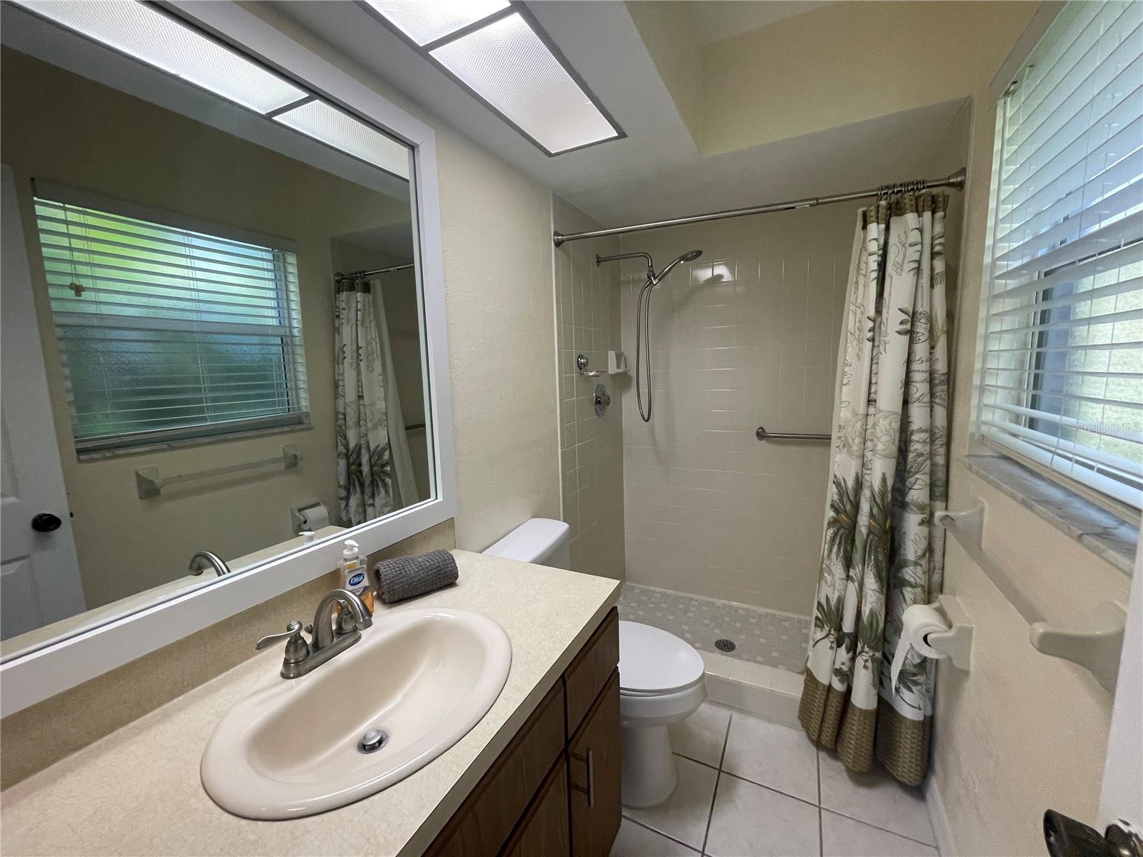 RIDGEWOOD GROVES - Residential Lease