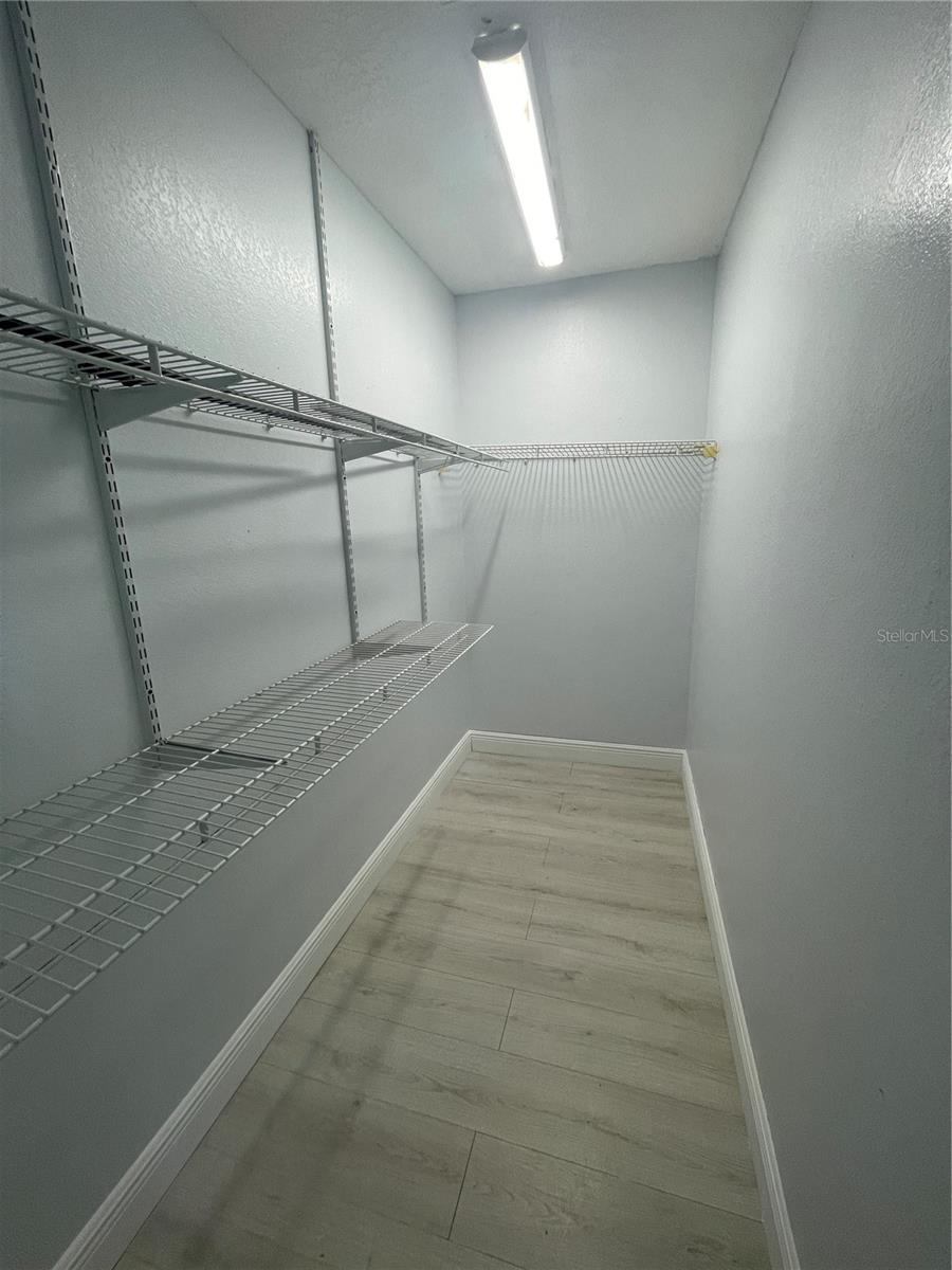 RIDGEWOOD GROVES - Residential Lease