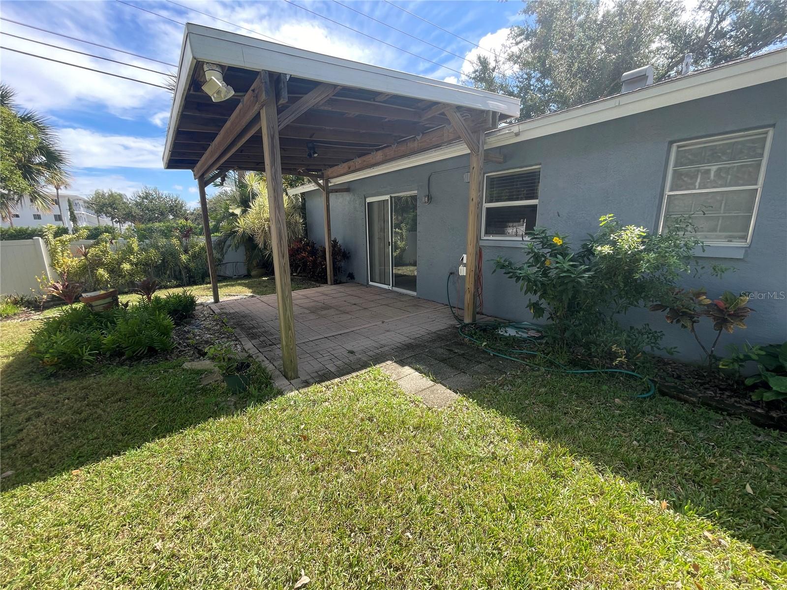 RIDGEWOOD GROVES - Residential Lease