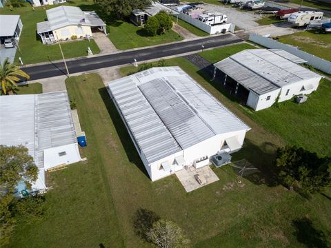 A home in PALM HARBOR