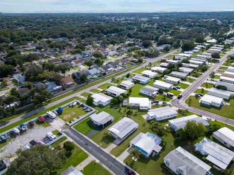 A home in PALM HARBOR