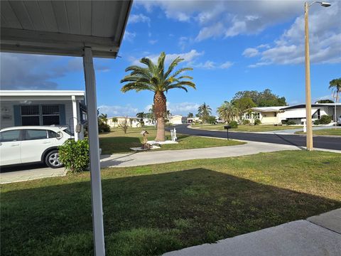 A home in PALM HARBOR