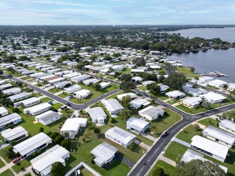 A home in PALM HARBOR