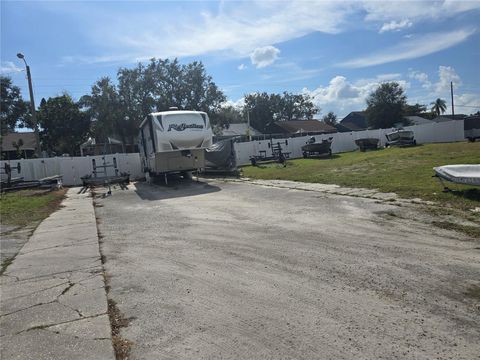 A home in PALM HARBOR