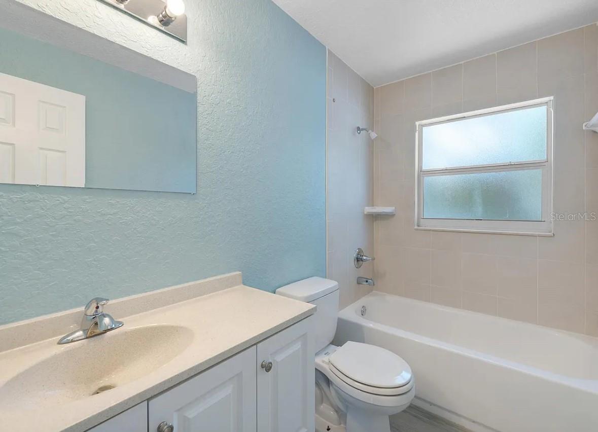 DIXIELAND REV - Residential Lease