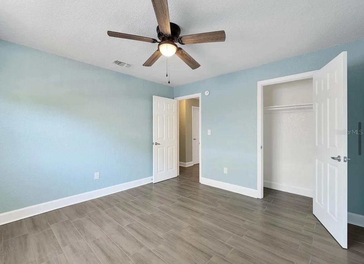 DIXIELAND REV - Residential Lease