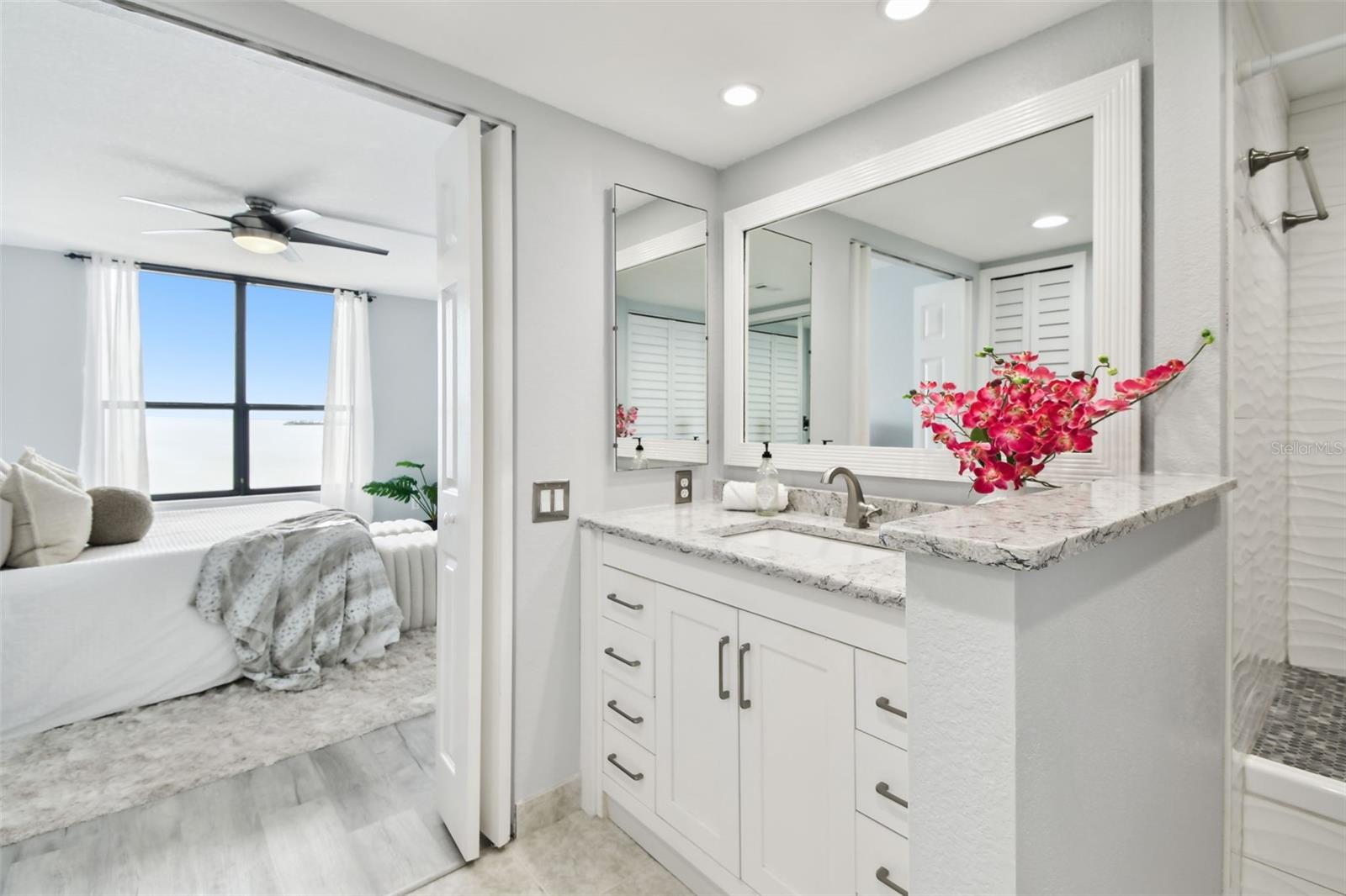 ISLAND TOWERS - Residential