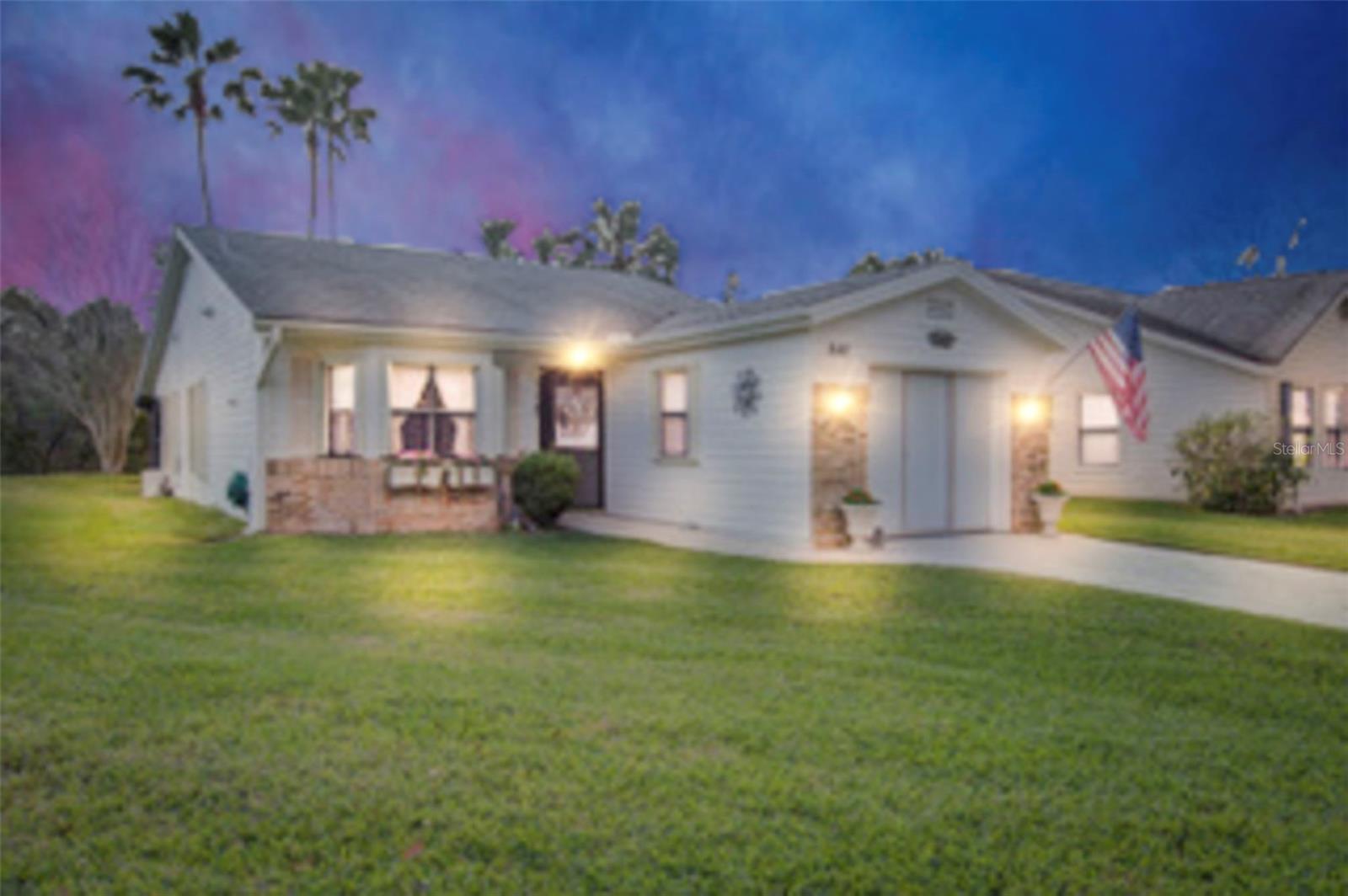 848 PINE SHORES CIRCLE