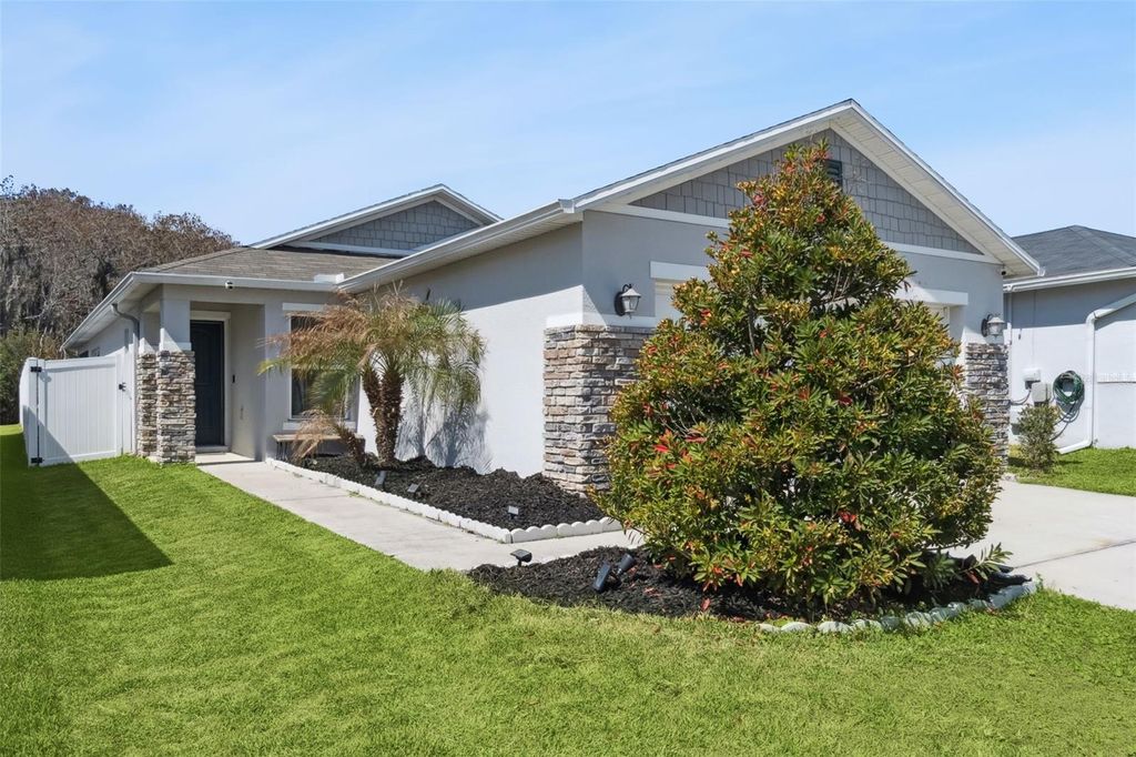 Photo of 3028 Lakes Crest Avenue, Saint Cloud, FL 34772 (MLS # O6392739)