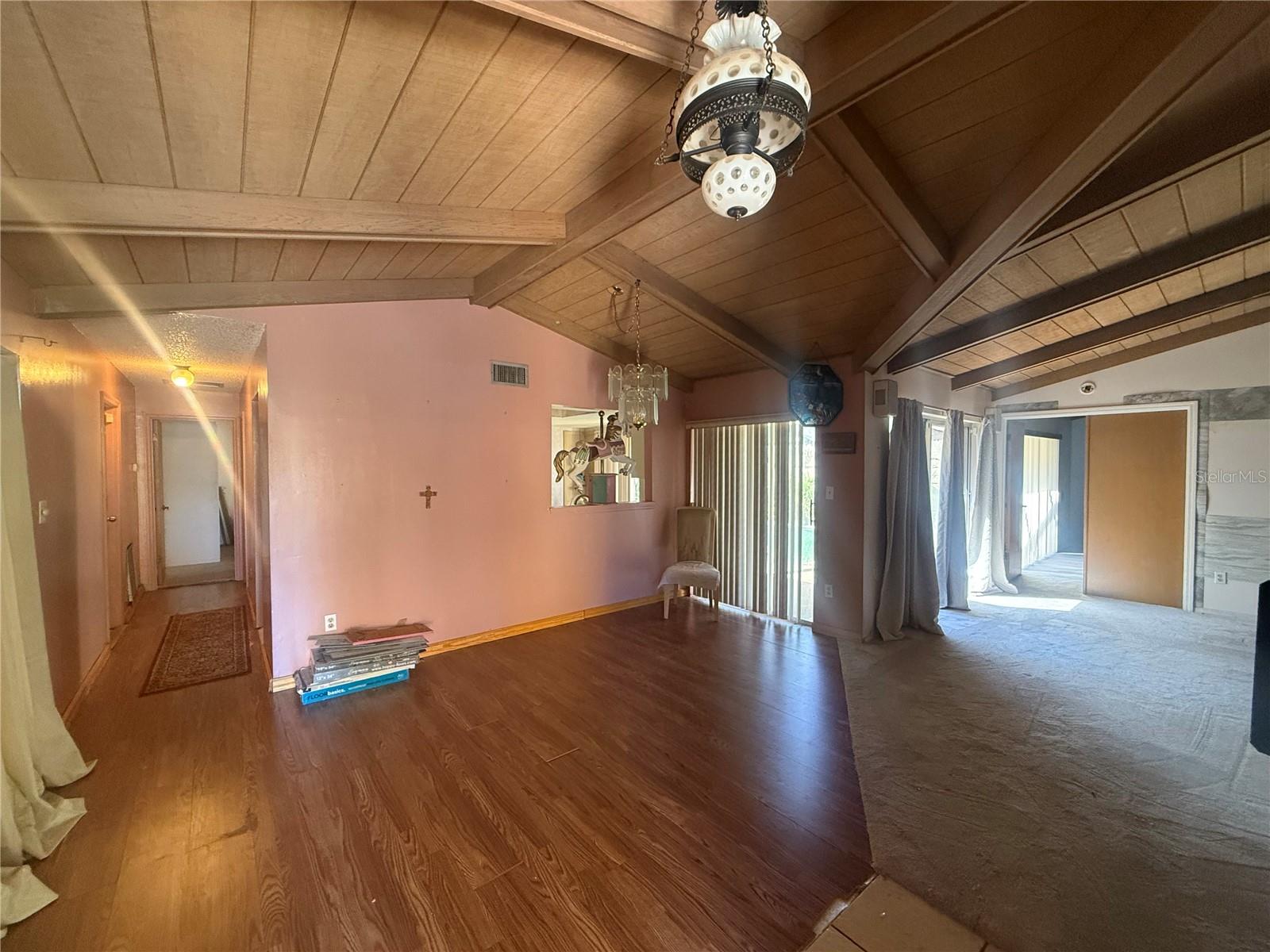 ISLAND CLUB AT ROSEMONT CONDO - Residential