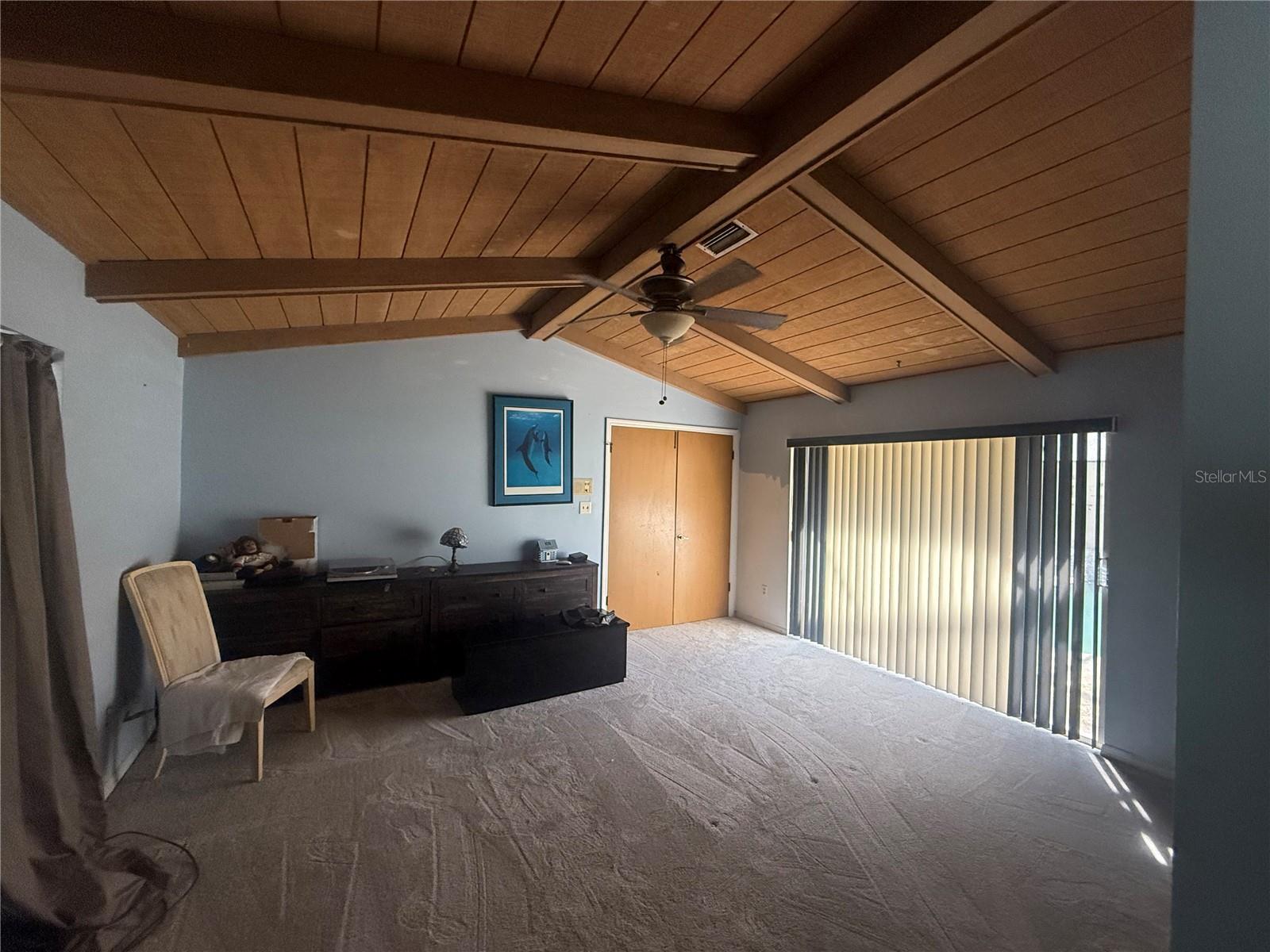 ISLAND CLUB AT ROSEMONT CONDO - Residential