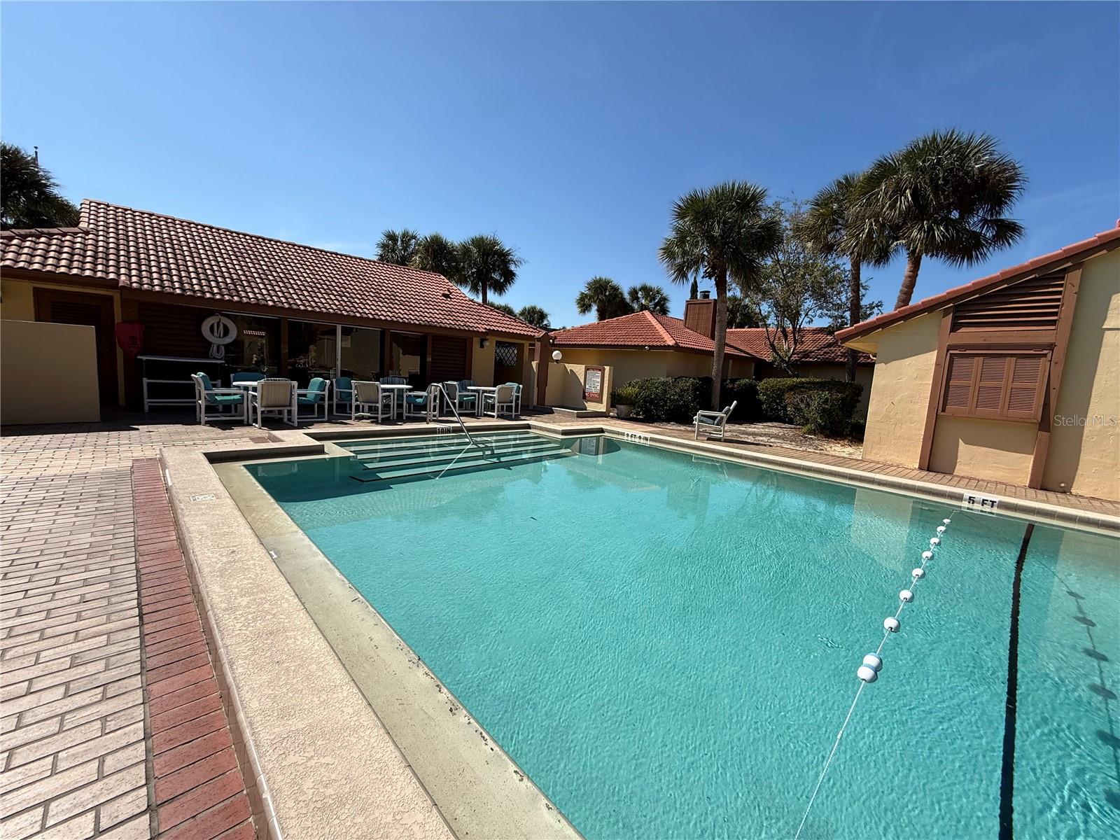 ISLAND CLUB AT ROSEMONT CONDO - Residential