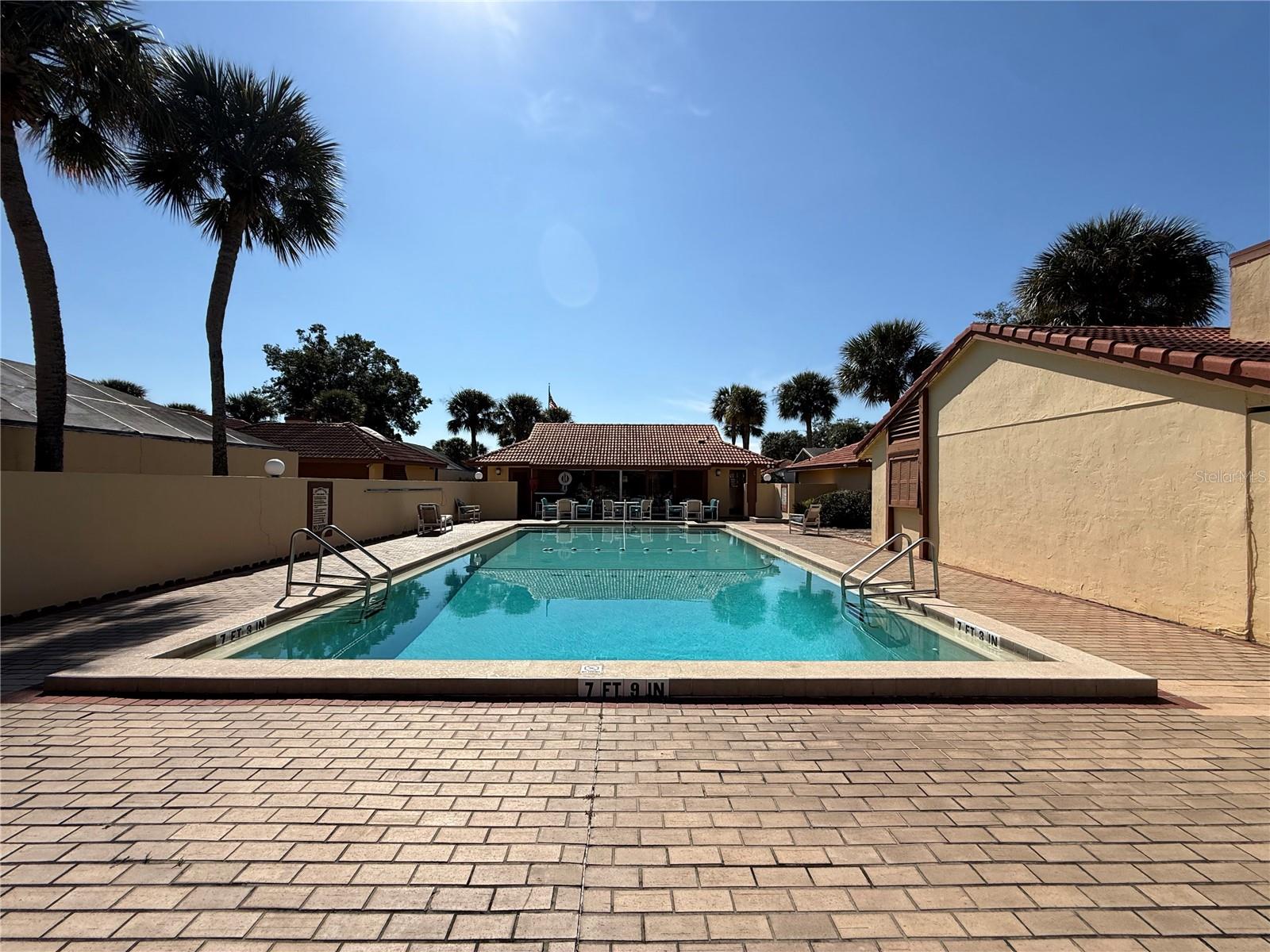 ISLAND CLUB AT ROSEMONT CONDO - Residential