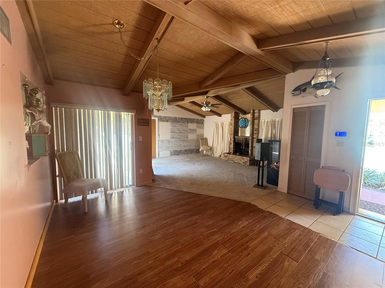 ISLAND CLUB AT ROSEMONT CONDO - Residential