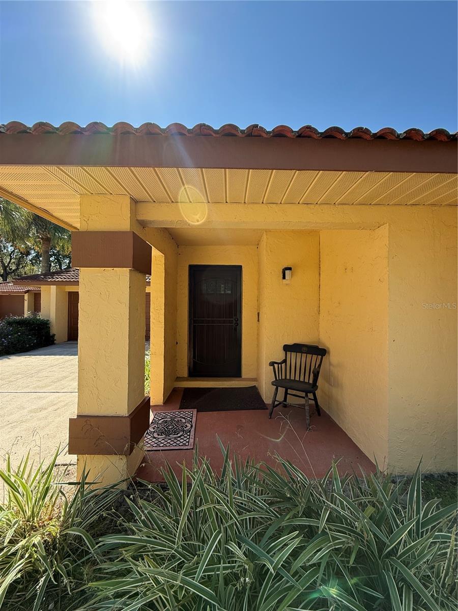 Casas a venda 1 - Jen Dantas 4930 HAITI CIRCLE 8