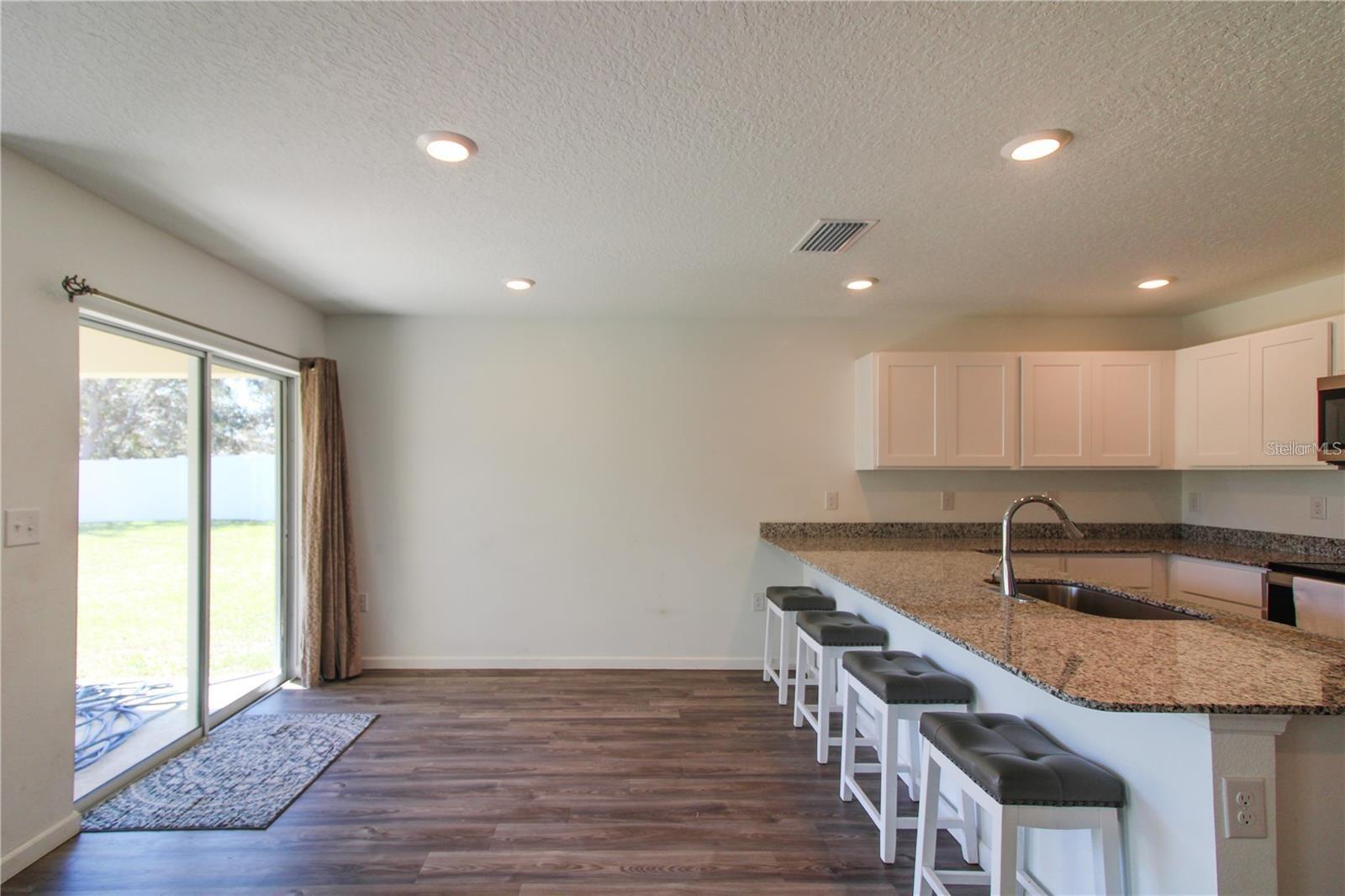 CITRUS SPGS UNIT 03 - Residential Lease