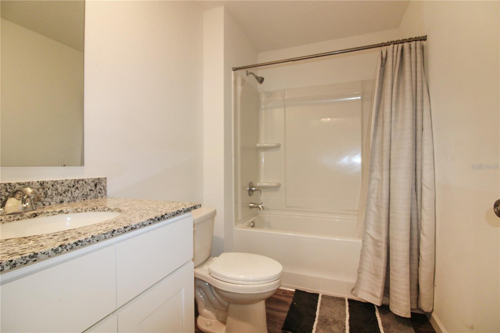 CITRUS SPGS UNIT 03 - Residential Lease