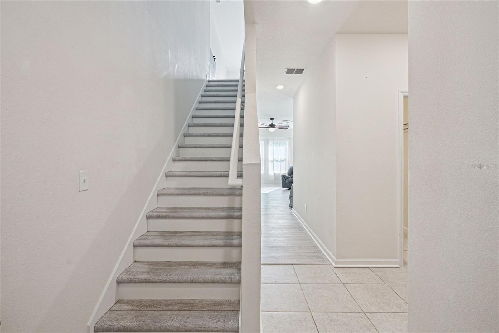 LINCOLN OAKS - Residential