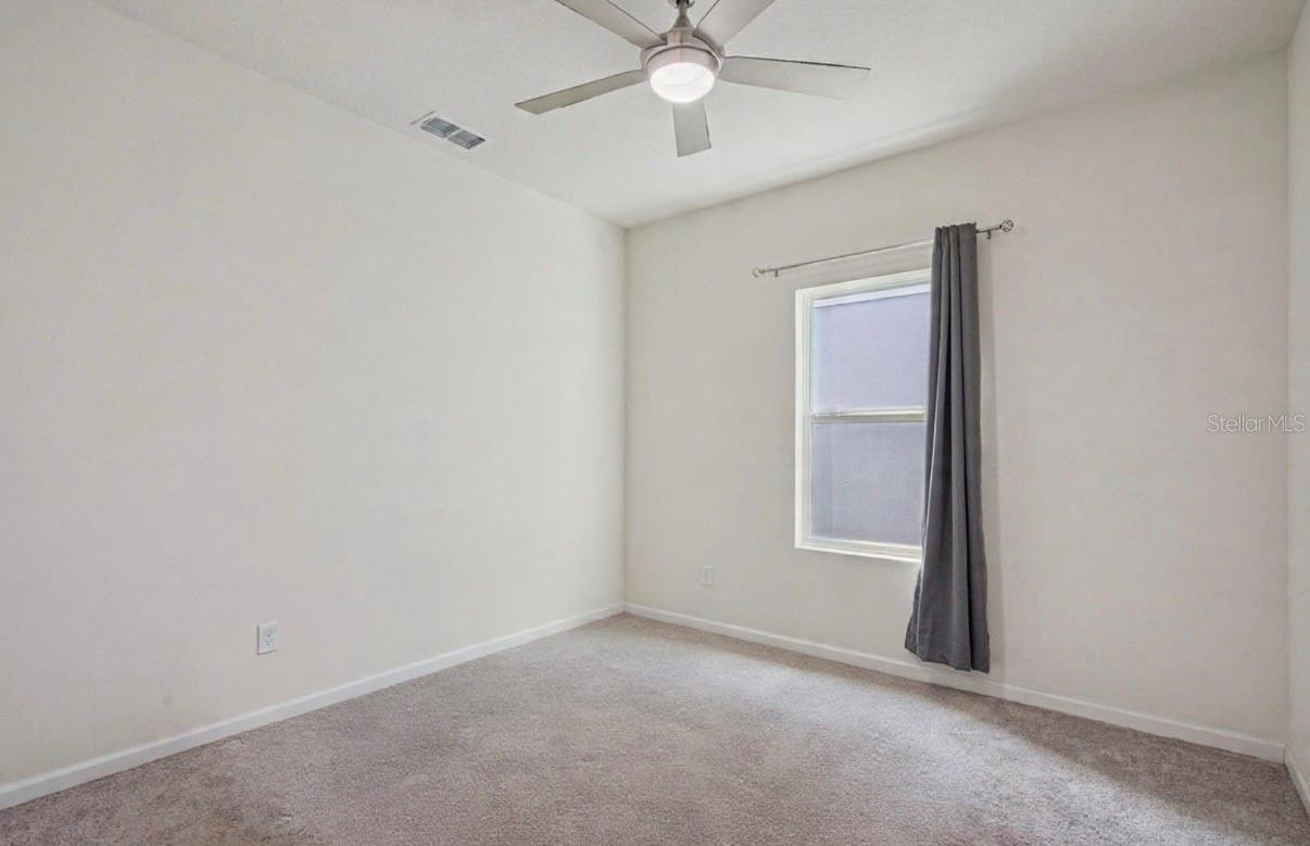 LINCOLN OAKS - Residential