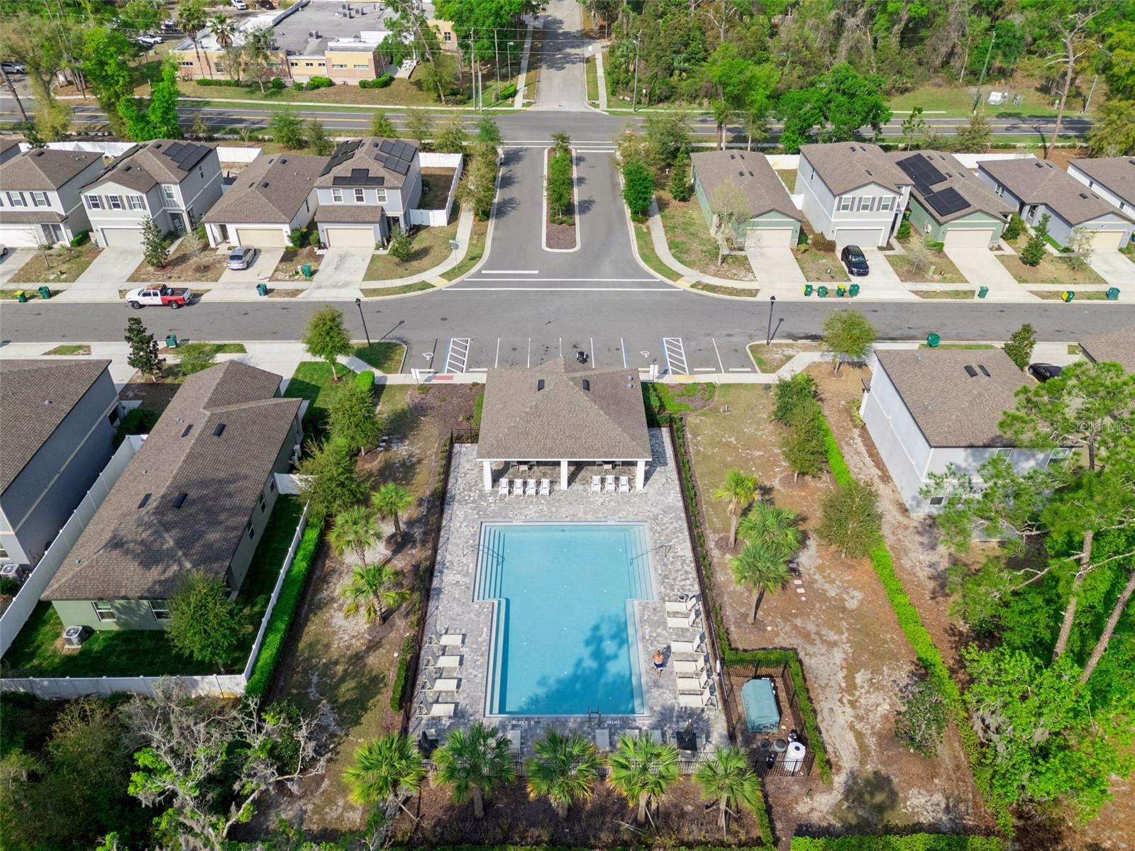 LINCOLN OAKS - Residential