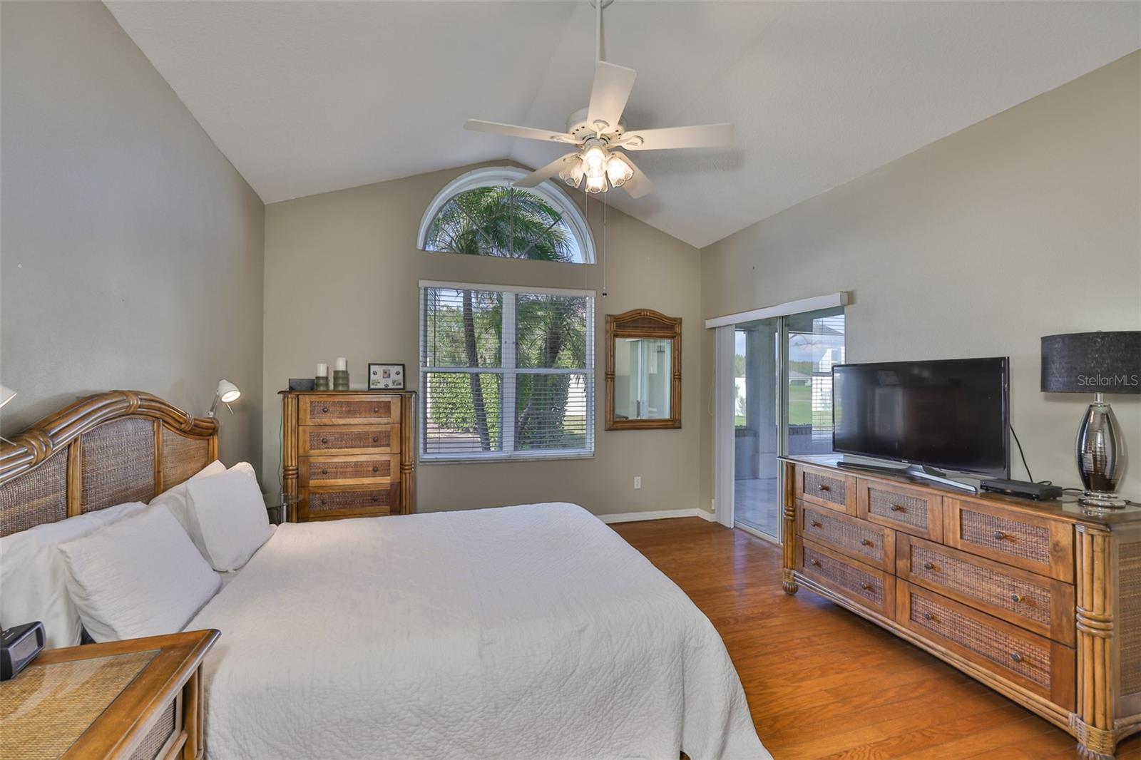 FAIRWAY PALMS A CONDO - Residential