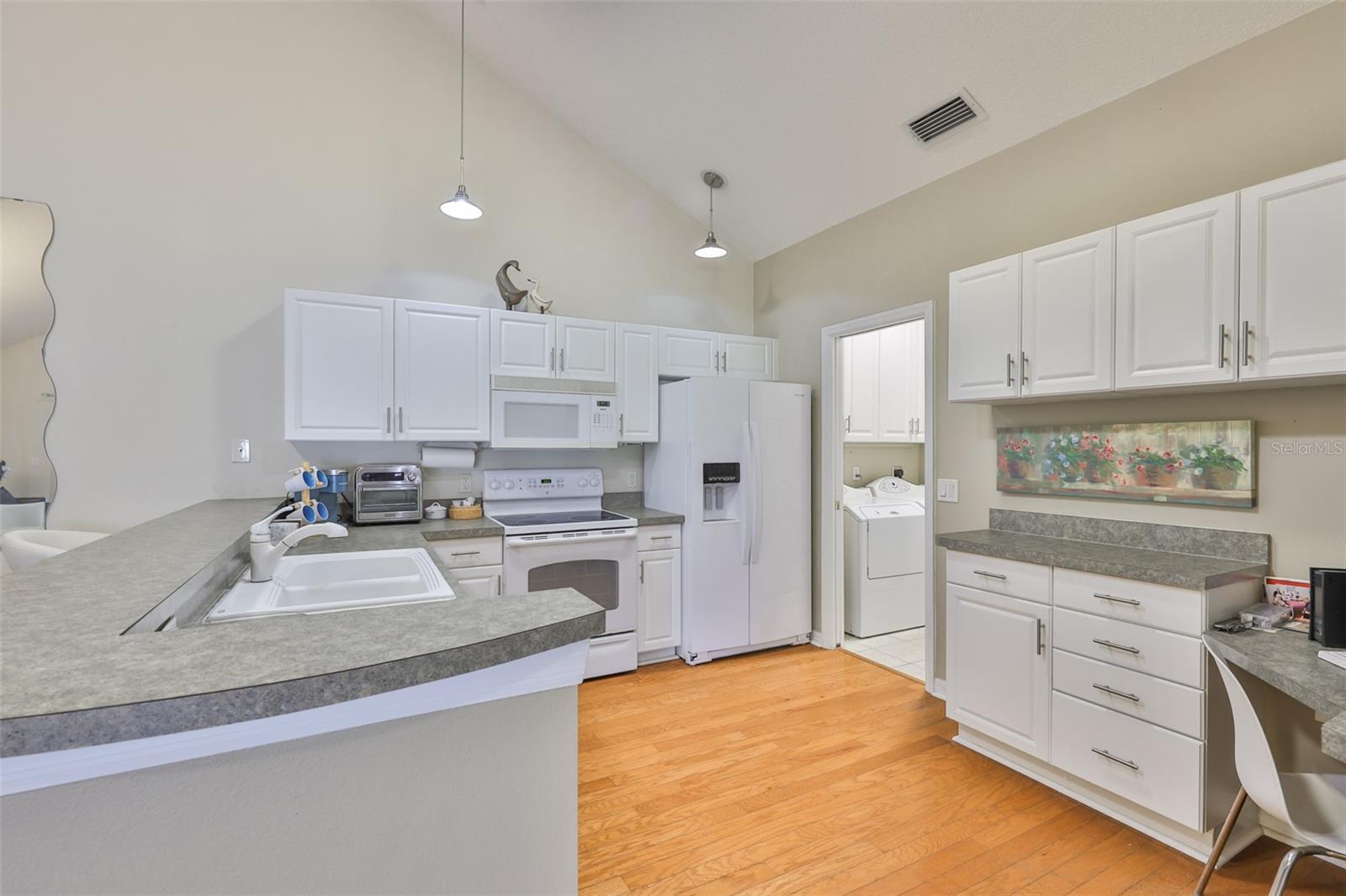 FAIRWAY PALMS A CONDO - Residential