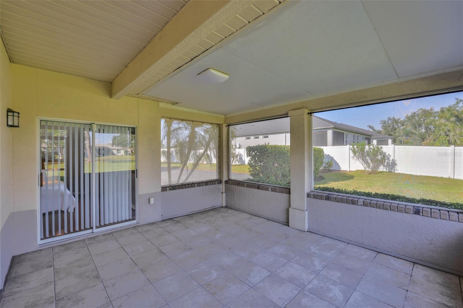 FAIRWAY PALMS A CONDO - Residential