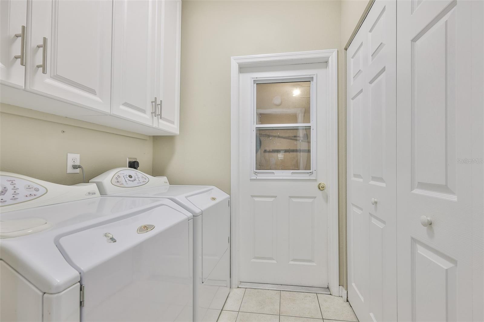 FAIRWAY PALMS A CONDO - Residential